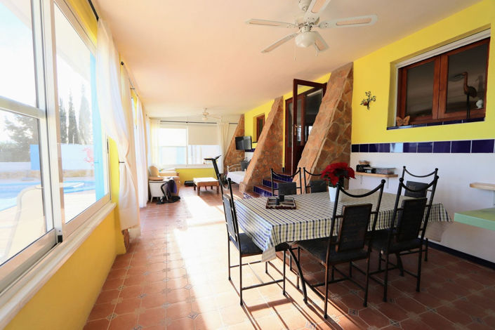 Image No.41-6 Bed House for sale