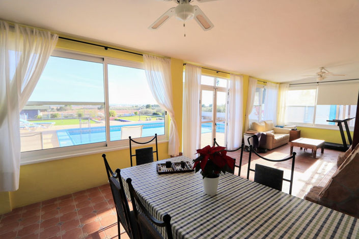 Image No.42-6 Bed House for sale