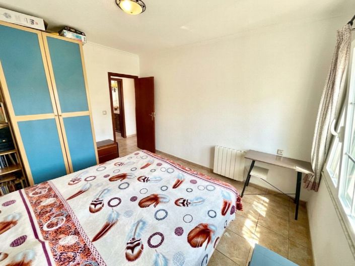 Image No.17-4 Bed Property for sale