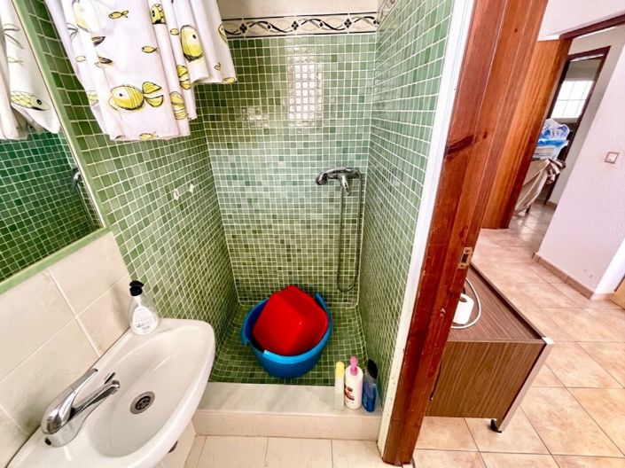 Image No.25-4 Bed Property for sale