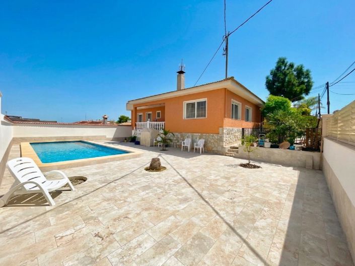 Image No.31-4 Bed Property for sale
