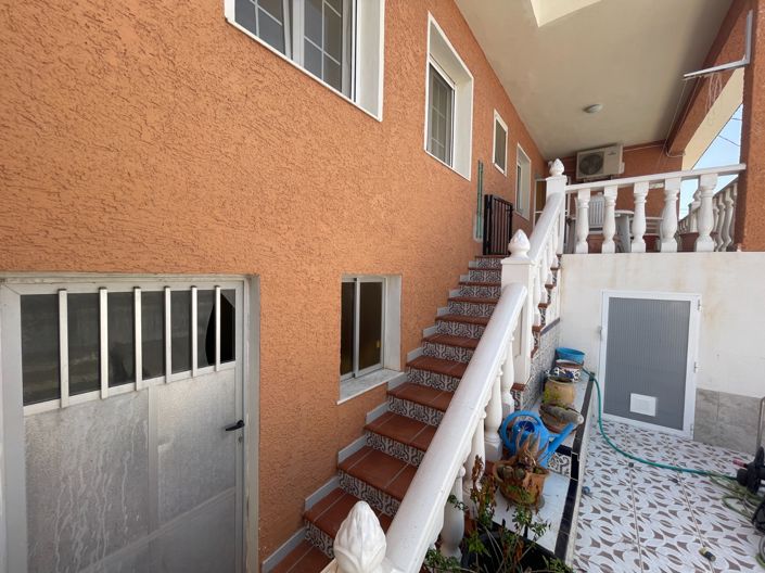 Image No.32-6 Bed Villa for sale