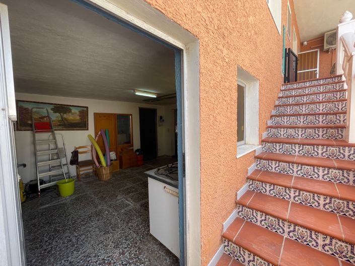 Image No.34-6 Bed Villa for sale