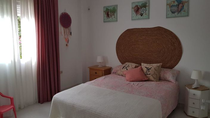 Image No.10-3 Bed Townhouse for sale