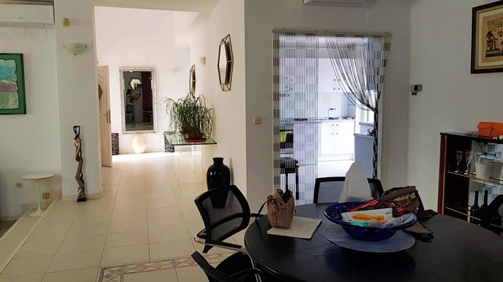 Image No.18-3 Bed Townhouse for sale