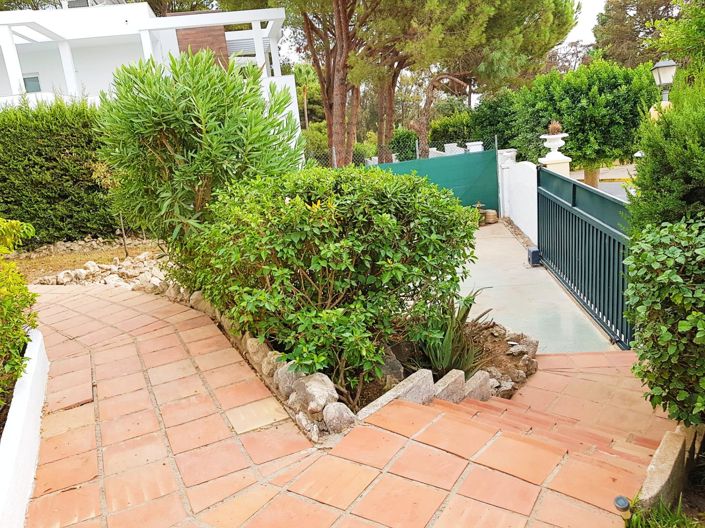 Image No.28-3 Bed Townhouse for sale