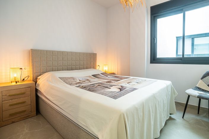 Image No.15-2 Bed Apartment for sale