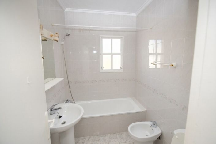 Image No.13-2 Bed Apartment for sale