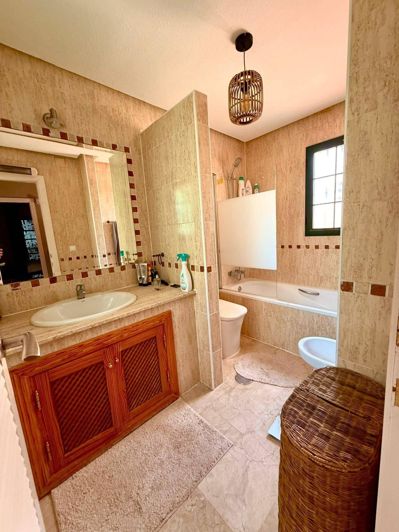 Image No.19-3 Bed Villa for sale