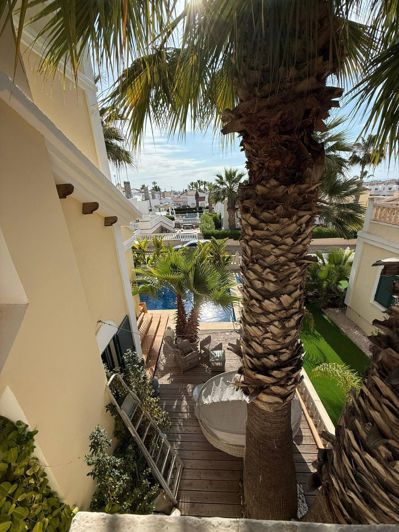 Image No.27-3 Bed Villa for sale