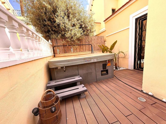 Image No.8-3 Bed Villa for sale