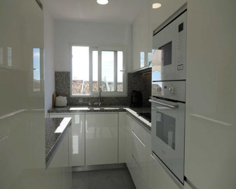 10-bb915d1cb19341576dcdc994b81ab9c5