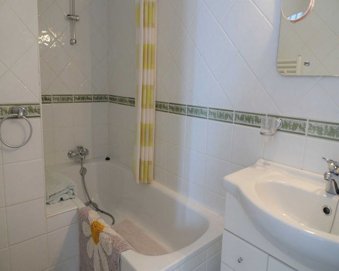 Image No.13-2 Bed Apartment for sale