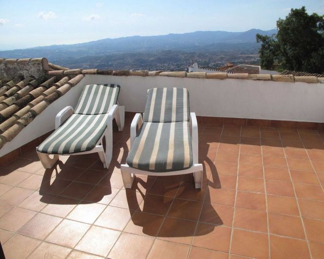 Image No.18-2 Bed Apartment for sale