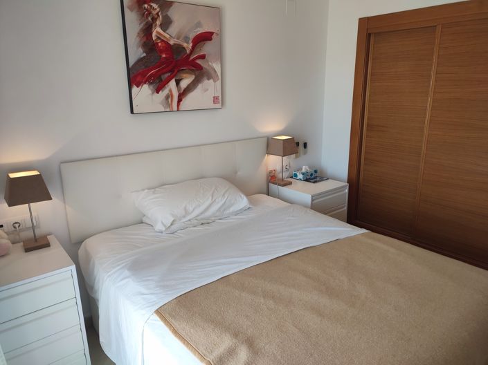 Image No.20-2 Bed Apartment for sale