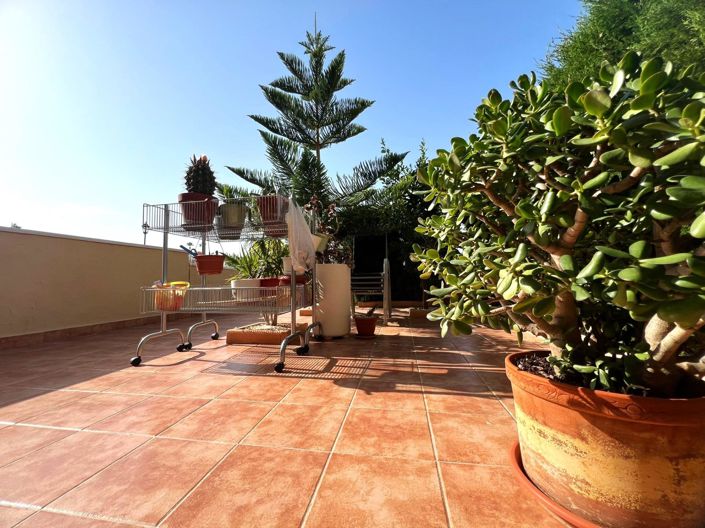 Image No.20-2 Bed Apartment for sale