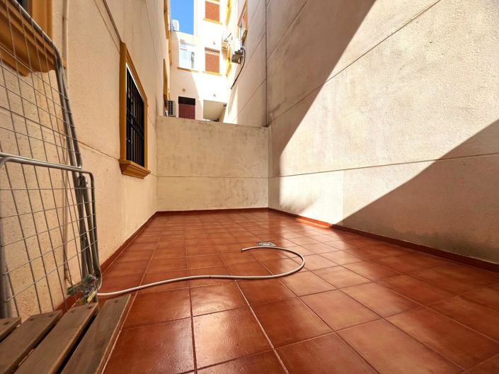 Image No.22-2 Bed Apartment for sale