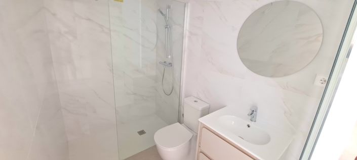 Image No.18-2 Bed House for sale