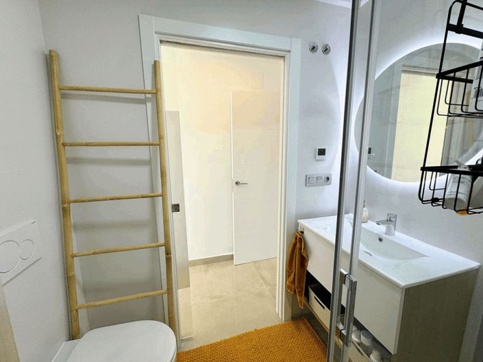 Image No.16-2 Bed Apartment for sale