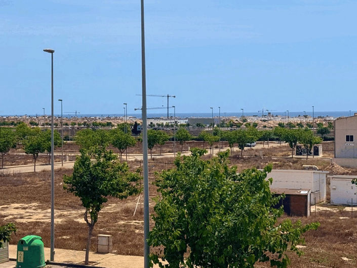 Image No.25-2 Bed Apartment for sale