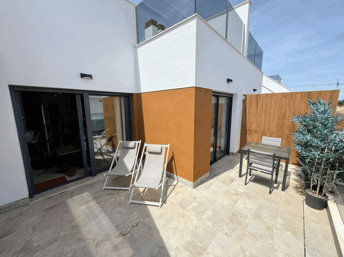 Image No.26-2 Bed Apartment for sale