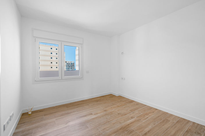 Image No.37-2 Bed Apartment for sale