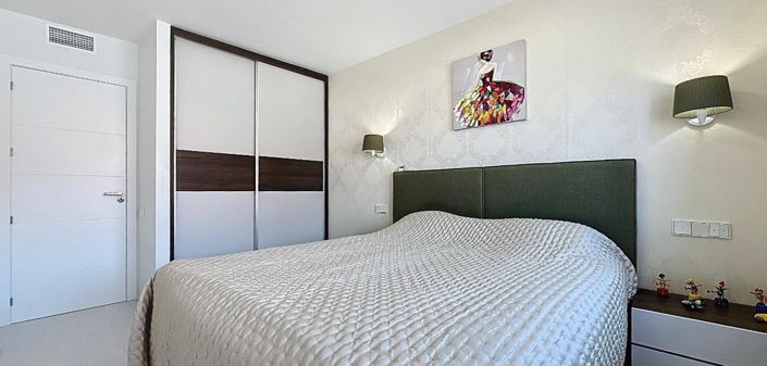 Image No.11-2 Bed Apartment for sale