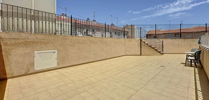 Image No.16-2 Bed Apartment for sale