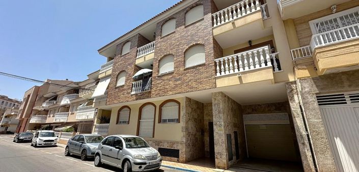 Image No.8-2 Bed Apartment for sale