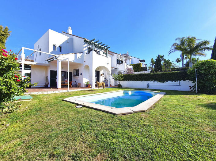 Image No.1-3 Bed Townhouse for sale