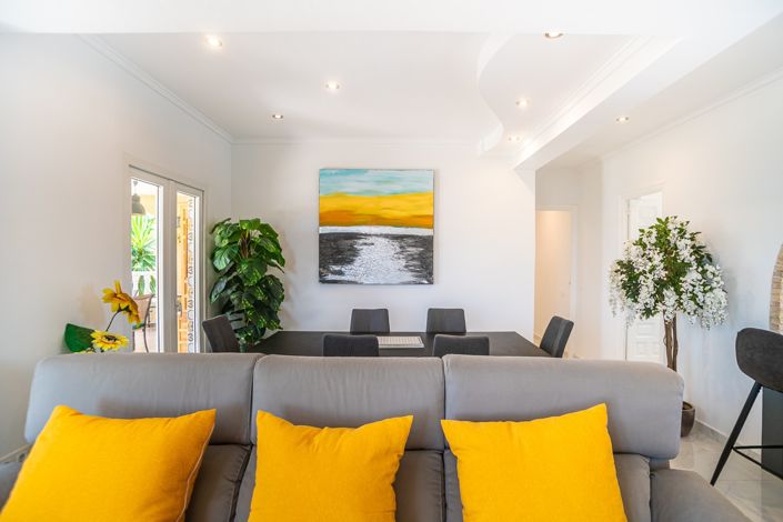 Image No.14-3 Bed Villa for sale