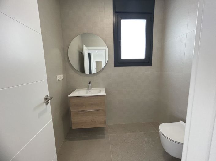 Image No.20-3 Bed Villa for sale