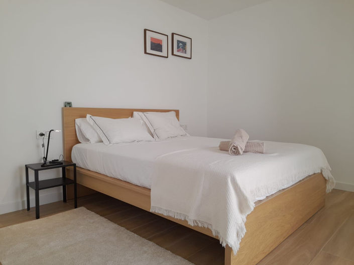 Image No.11-3 Bed House for sale