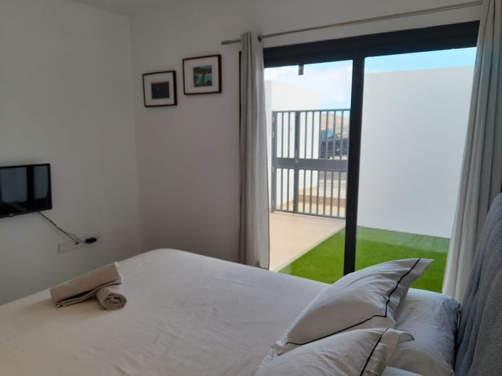 Image No.12-3 Bed House for sale