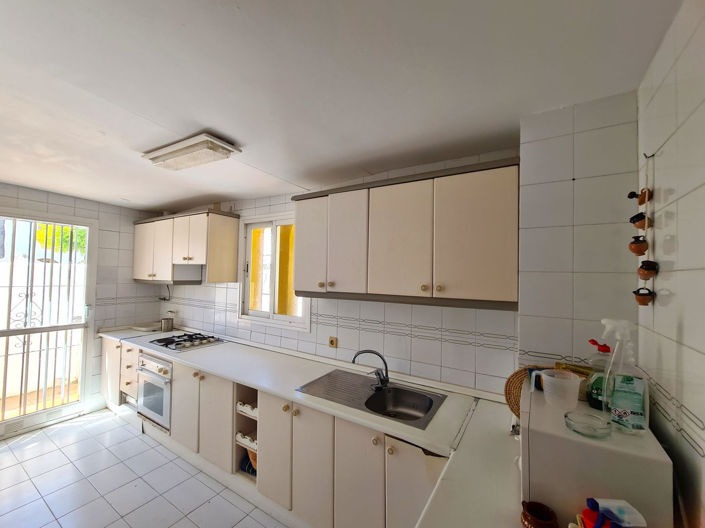 Image No.4-3 Bed Townhouse for sale