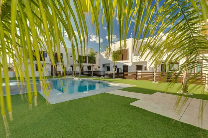 Image No.18-3 Bed Apartment for sale