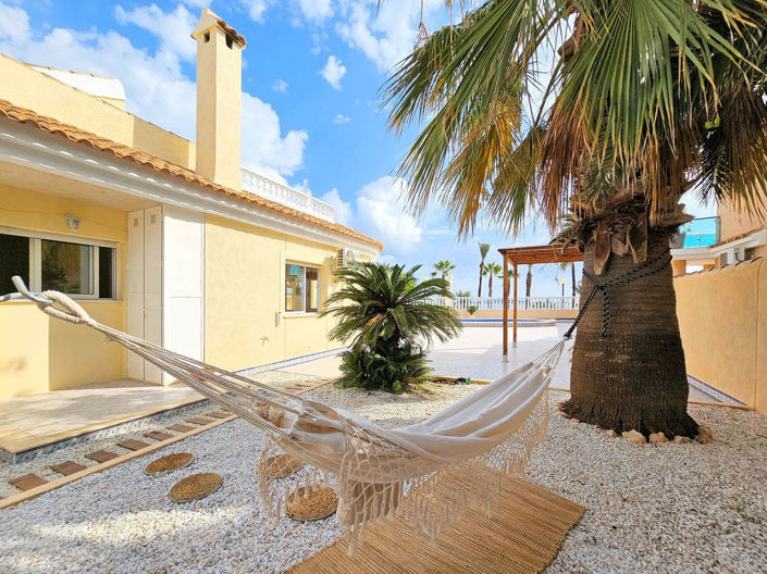 Image No.26-4 Bed House for sale