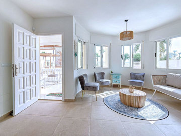 9-467d0cee5b725f3ef65f102a0c2e69c0