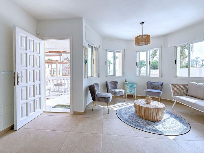 Image No.9-4 Bed House for sale