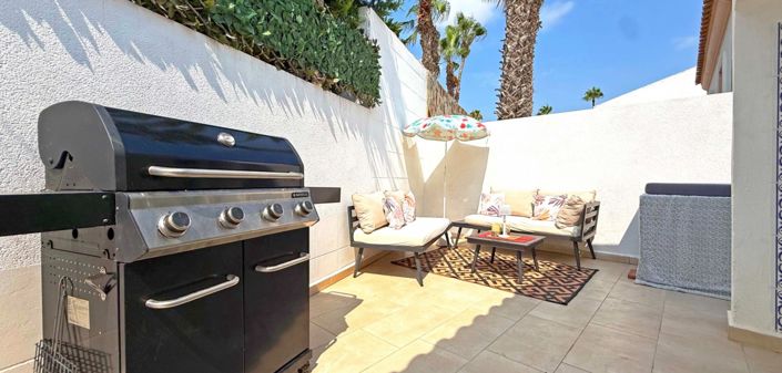 Image No.40-2 Bed Villa for sale