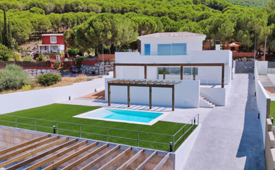 4 Bed Villa for sale