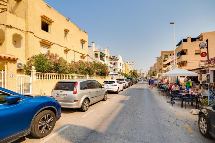 Image No.31-2 Bed Apartment for sale