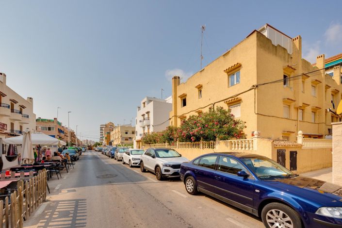 Image No.32-2 Bed Apartment for sale