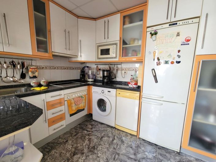 Image No.12-2 Bed Bungalow for sale