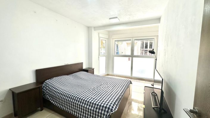 Image No.19-4 Bed Apartment for sale