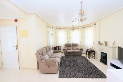 10-bb915d1cb19341576dcdc994b81ab9c5