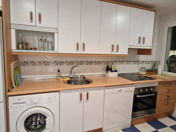 8-e64a9055bba3e77ac8aca3b893cdf826