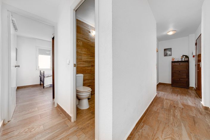 Image No.13-3 Bed Apartment for sale