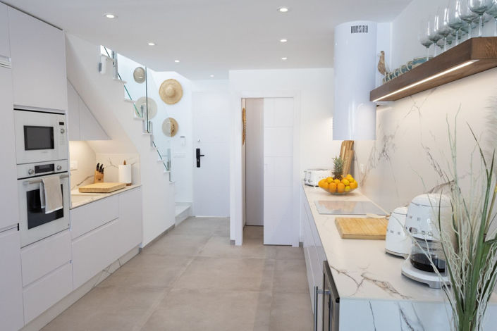 Image No.13-3 Bed House for sale