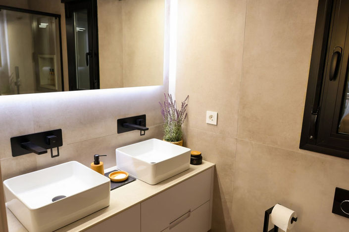 Image No.20-3 Bed House for sale